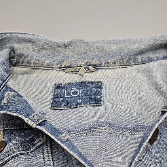 Women's Light Blue Denim Jacket - Picture 5 of 5